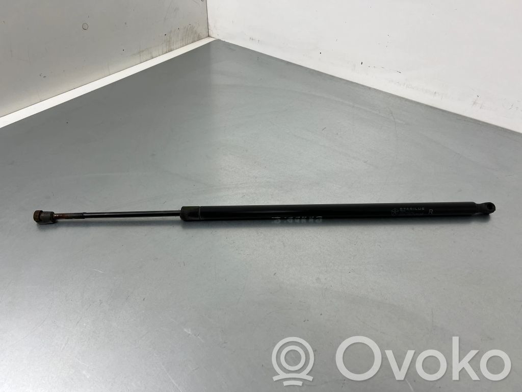 Jeep Grand Cherokee Tailgate/trunk strut/damper 