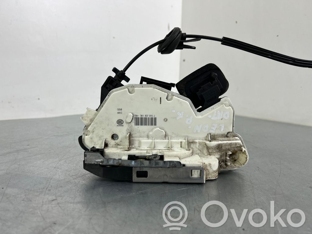 Seat Leon (5F) Front door lock 