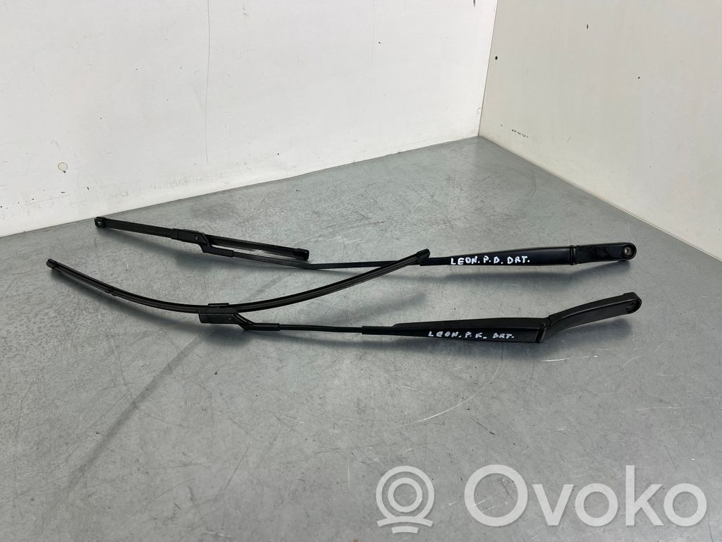Seat Leon (5F) Wischerarm vorne 