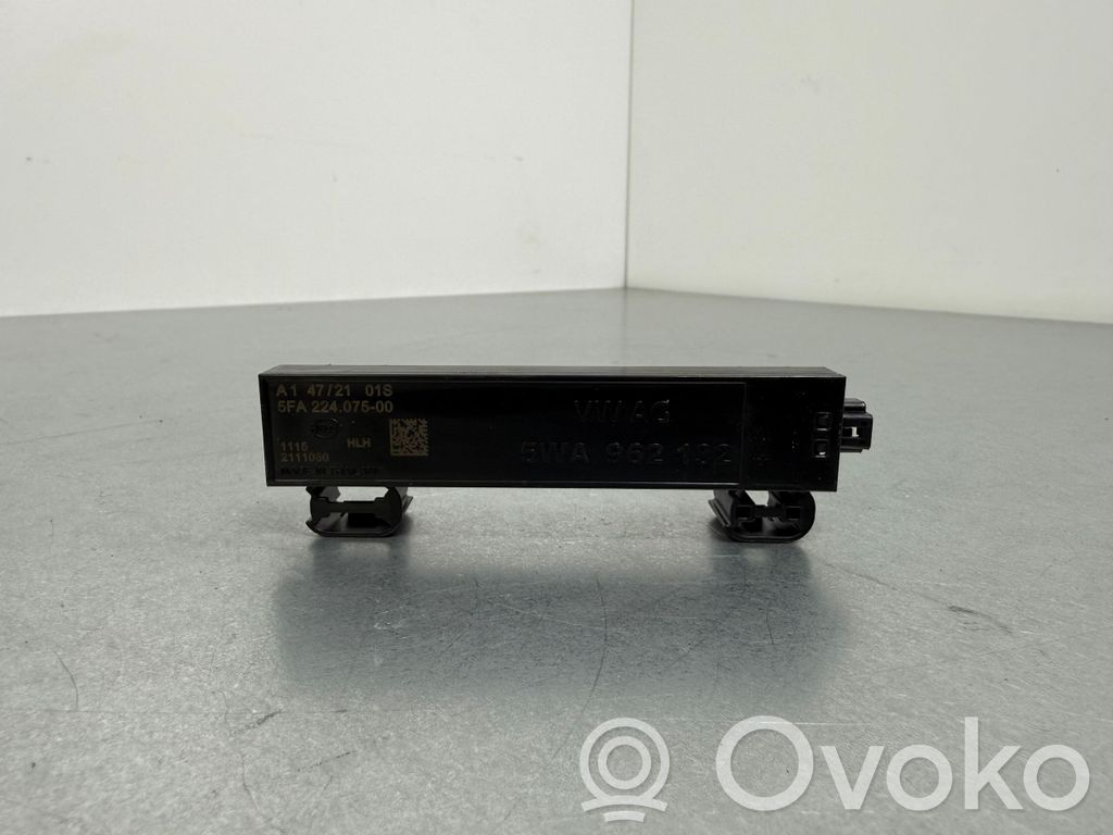Seat Leon IV Interior comfort aerial antenna 