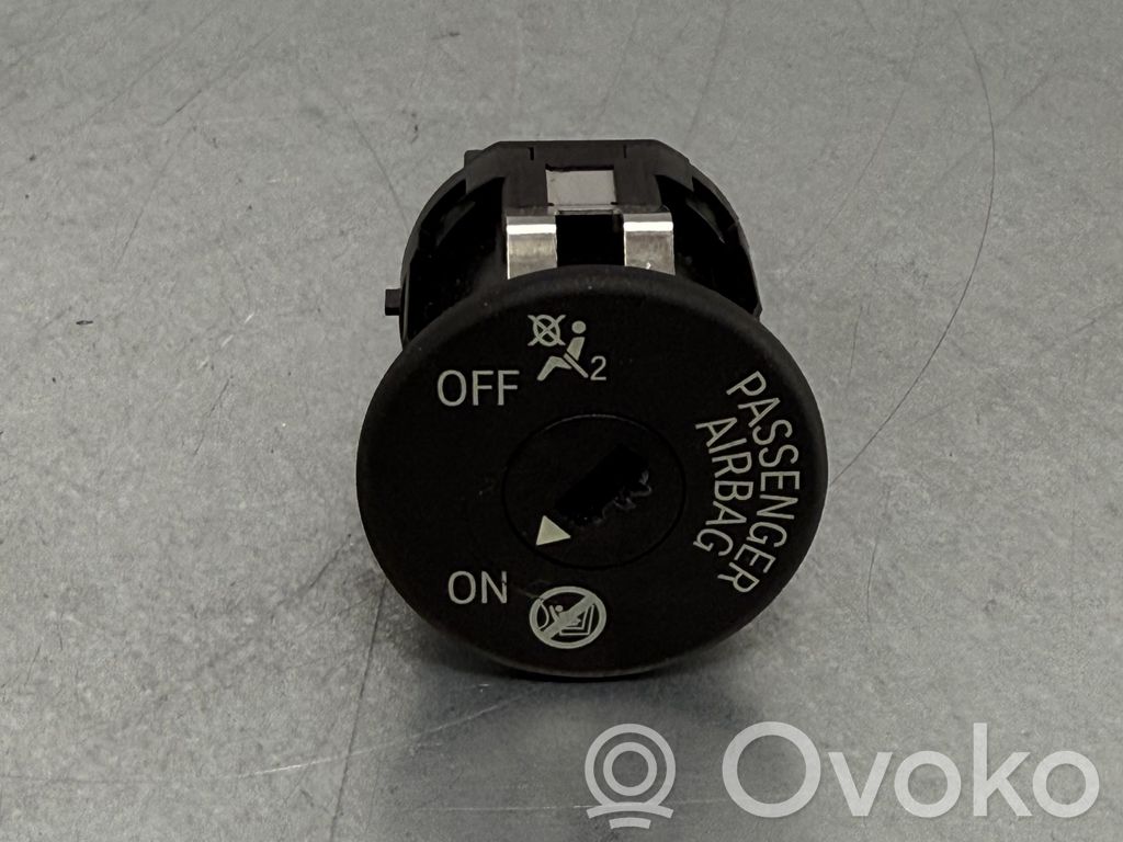 BMW X5 F15 Passenger airbag on/off switch 
