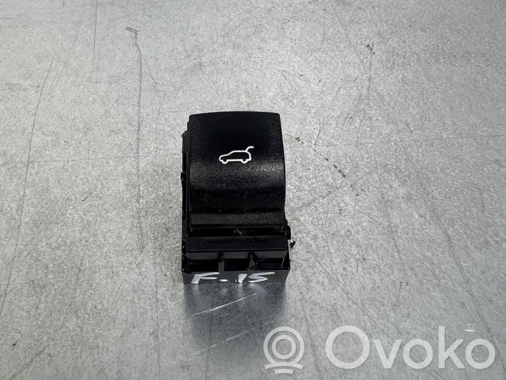 BMW X5 F15 Tailgate opening switch 