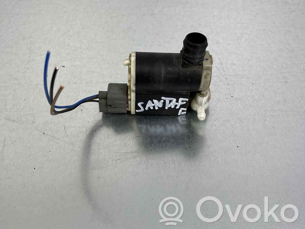 Hyundai Santa Fe Windscreen/windshield washer pump 