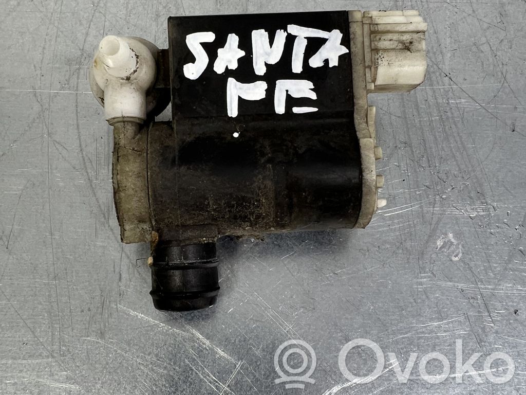Hyundai Santa Fe Windscreen/windshield washer pump 