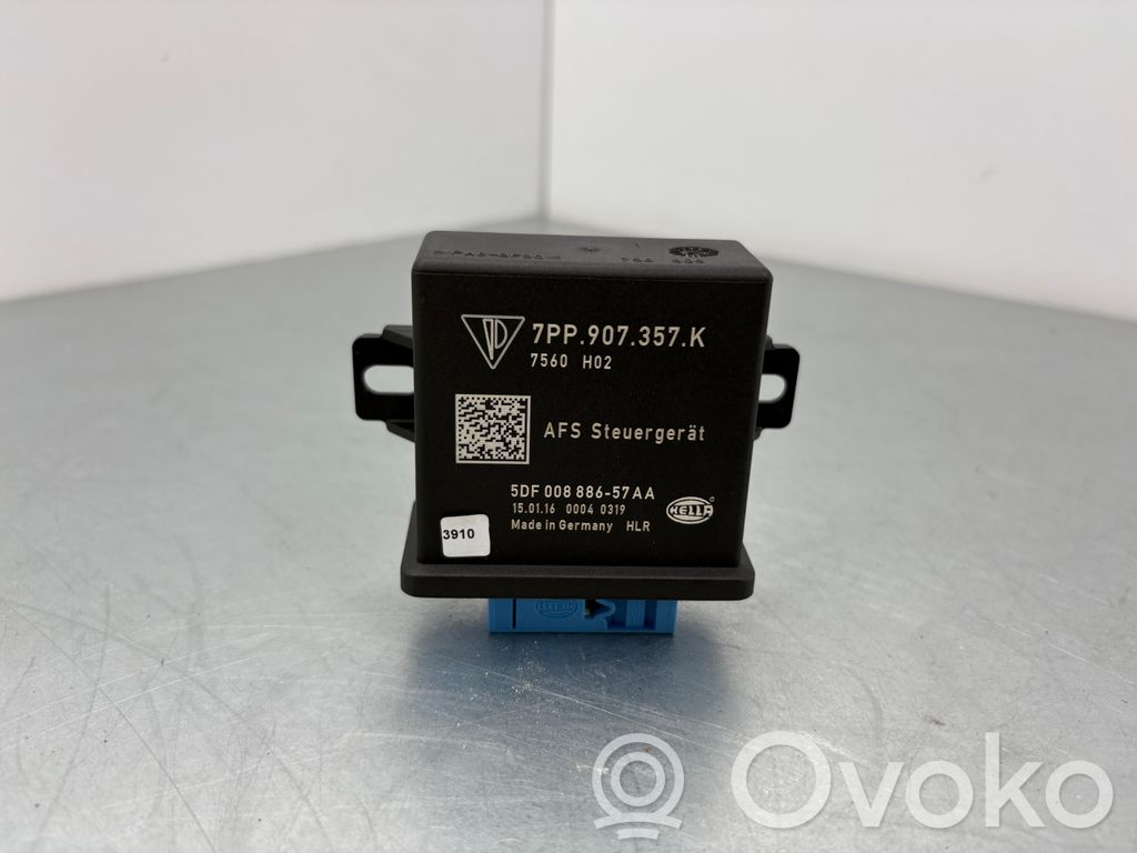 Porsche Macan (95B) Light module LCM 