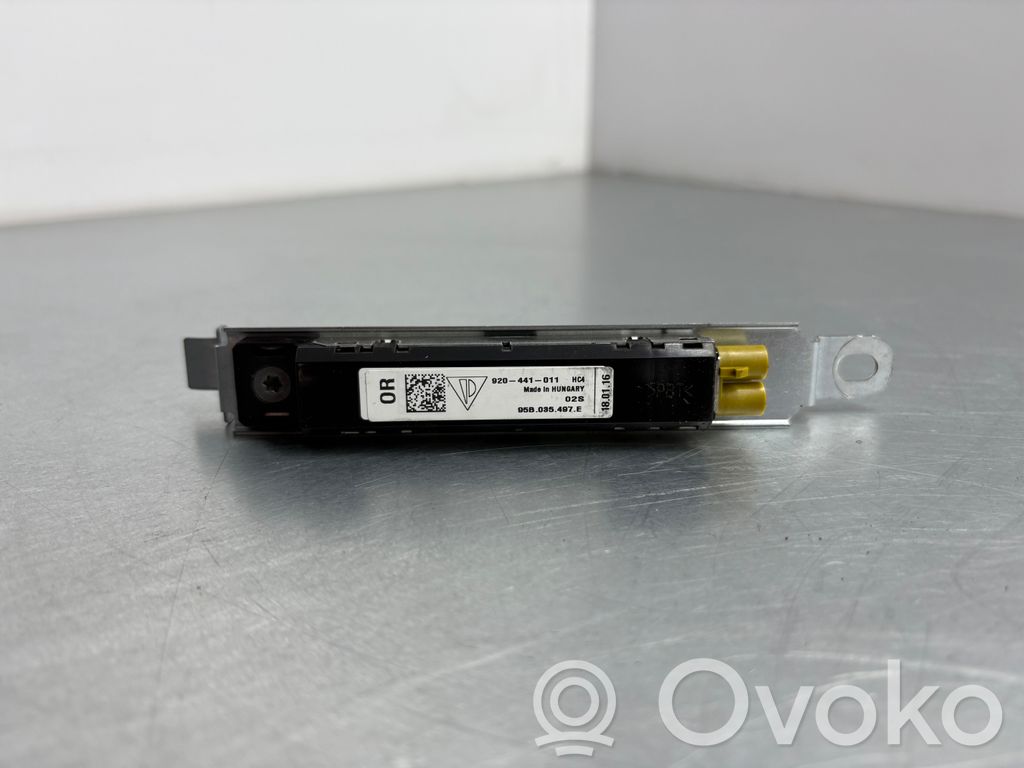 Porsche Macan (95B) Antenos stiprintuvas 