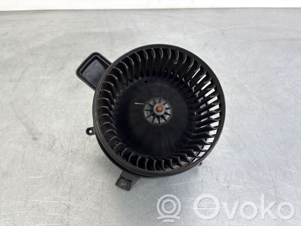Jeep Grand Cherokee Mazā radiatora ventilators 