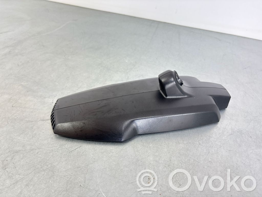 BMW 2 F46 Wykończenie lusterka wstecznego 