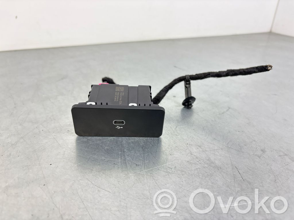 Land Rover Defender Enchufe conector USB 
