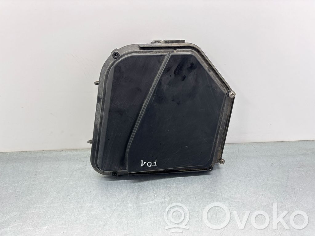 BMW 7 F01 F02 F03 F04 Cita veida dzinēja nodalījuma detaļa 