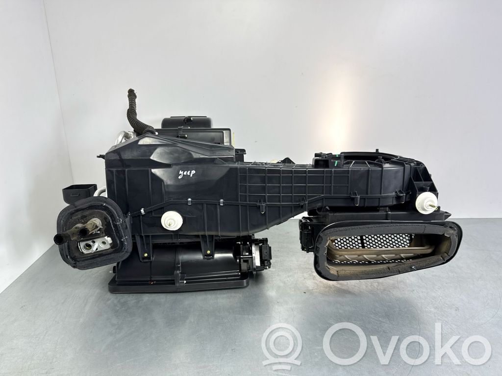 Jeep Grand Cherokee Nagrzewnica / Komplet 