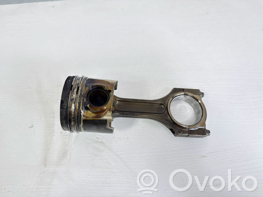 BMW 7 F01 F02 F03 F04 Virzulis (-i) 