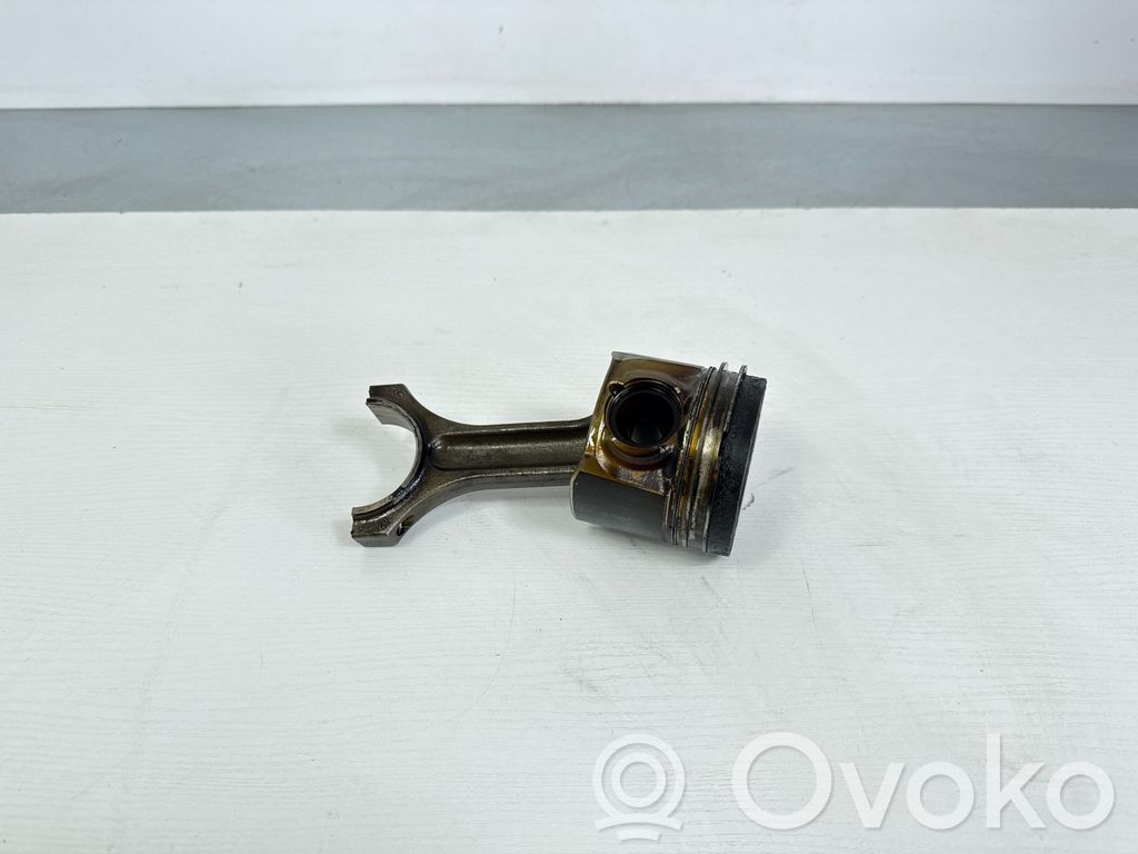 BMW 7 F01 F02 F03 F04 Virzulis (-i) 