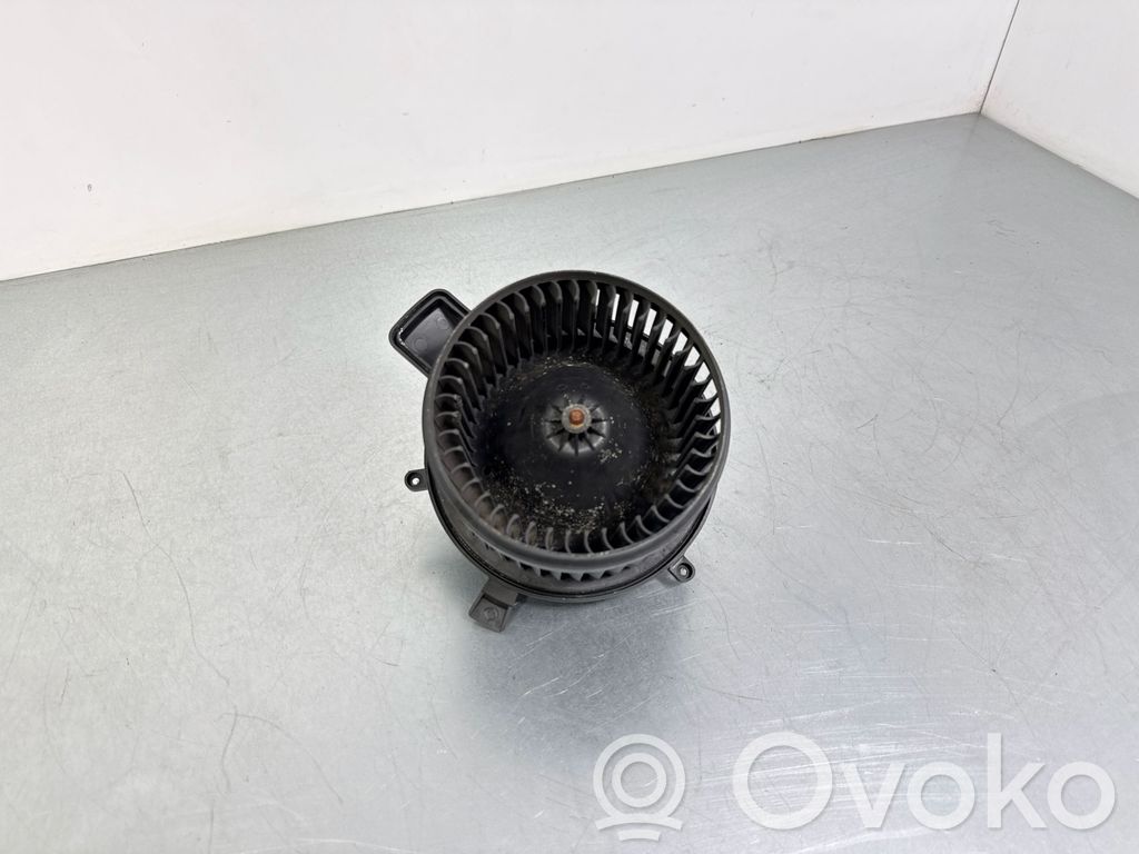 Jeep Grand Cherokee Mazā radiatora ventilators 