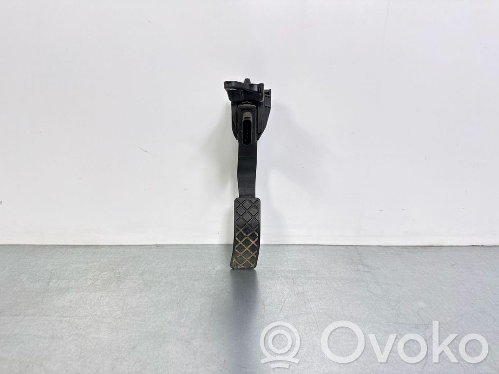 Audi Q7 4M Accelerator throttle pedal 