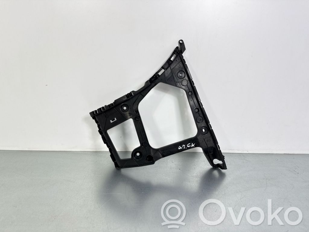 Audi Q7 4M Rear bumper mounting bracket 