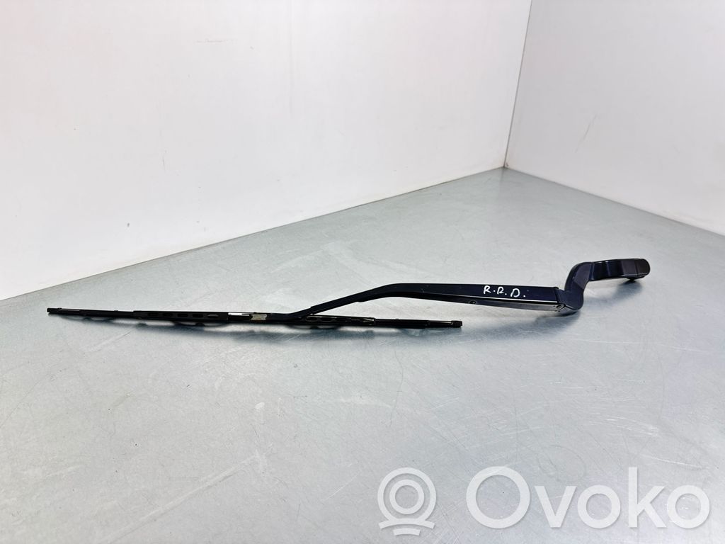 Land Rover Range Rover Sport L494 Front wiper blade arm 
