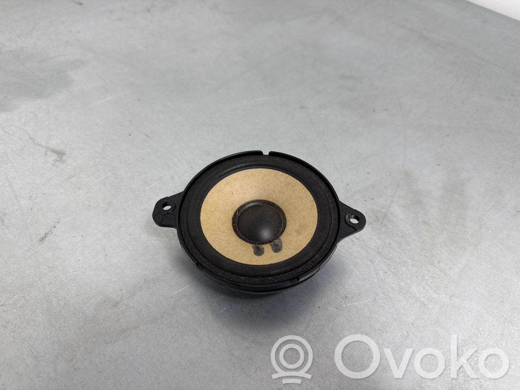 Audi A4 S4 B9 Panel speaker 