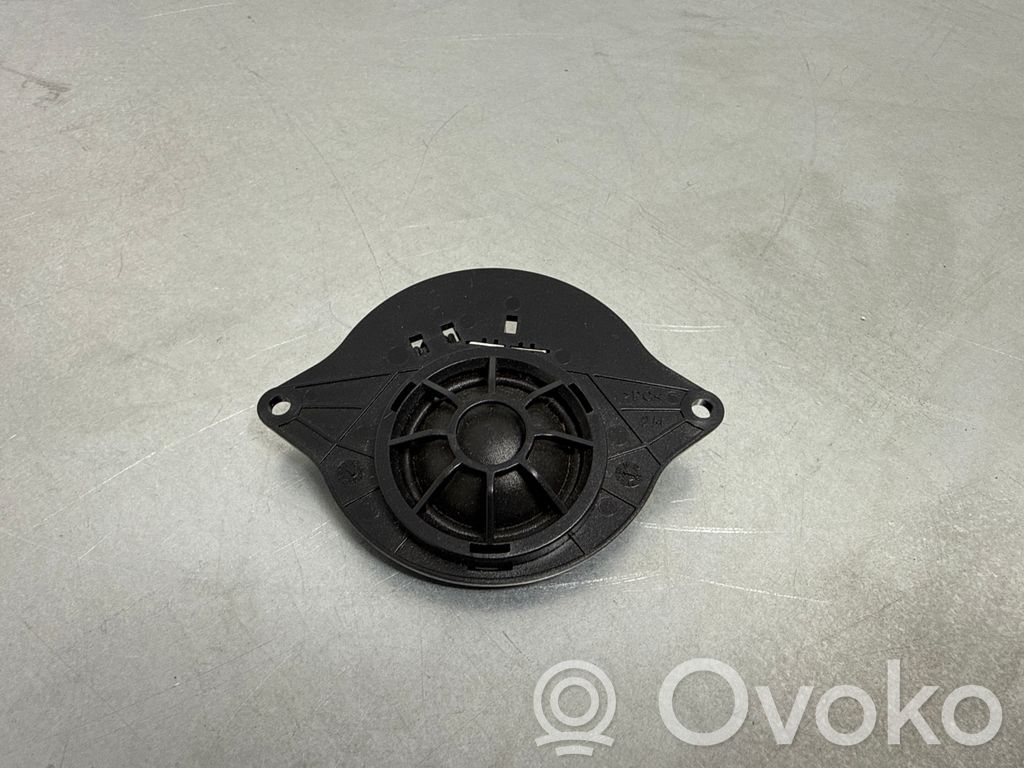 Audi A4 S4 B9 Altavoz del panel 