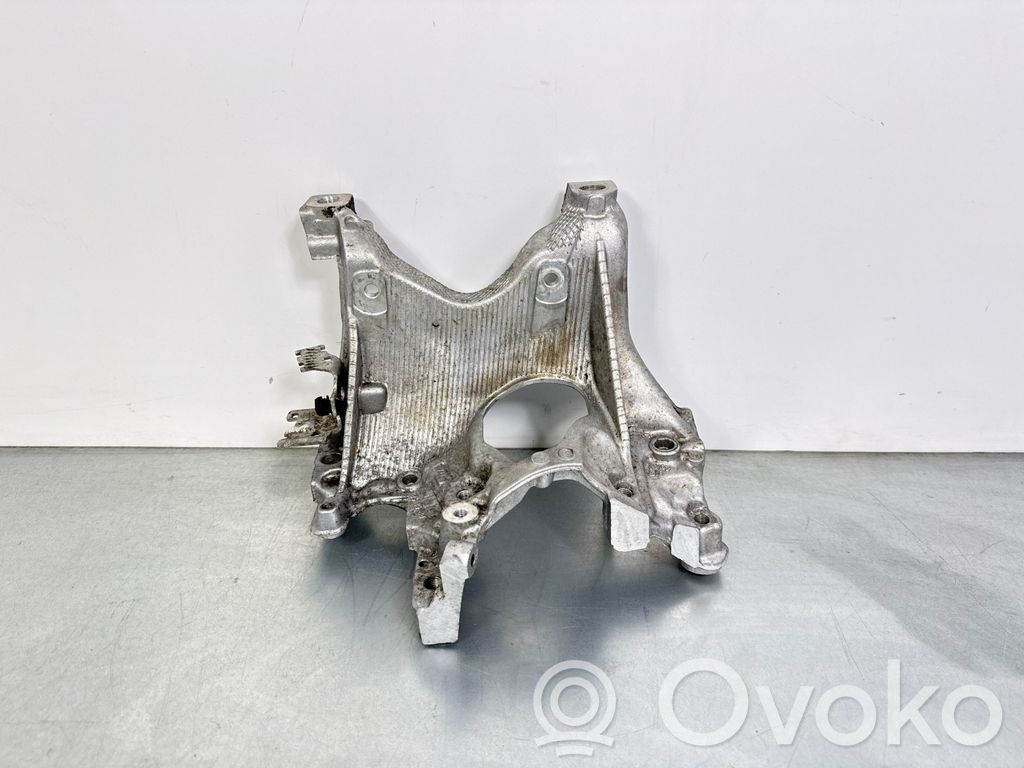 Audi A4 S4 B9 Engine mounting bracket 