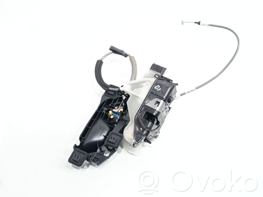 Opel Corsa F Zamek drzwi przednich 