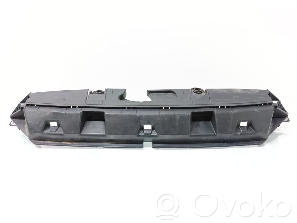 Seat Leon IV Front bumper mounting bracket 