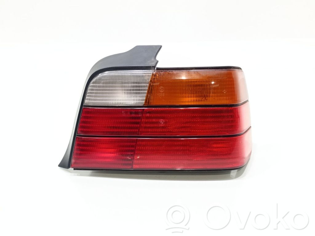 BMW 3 E36 Lampă spate în caroserie 