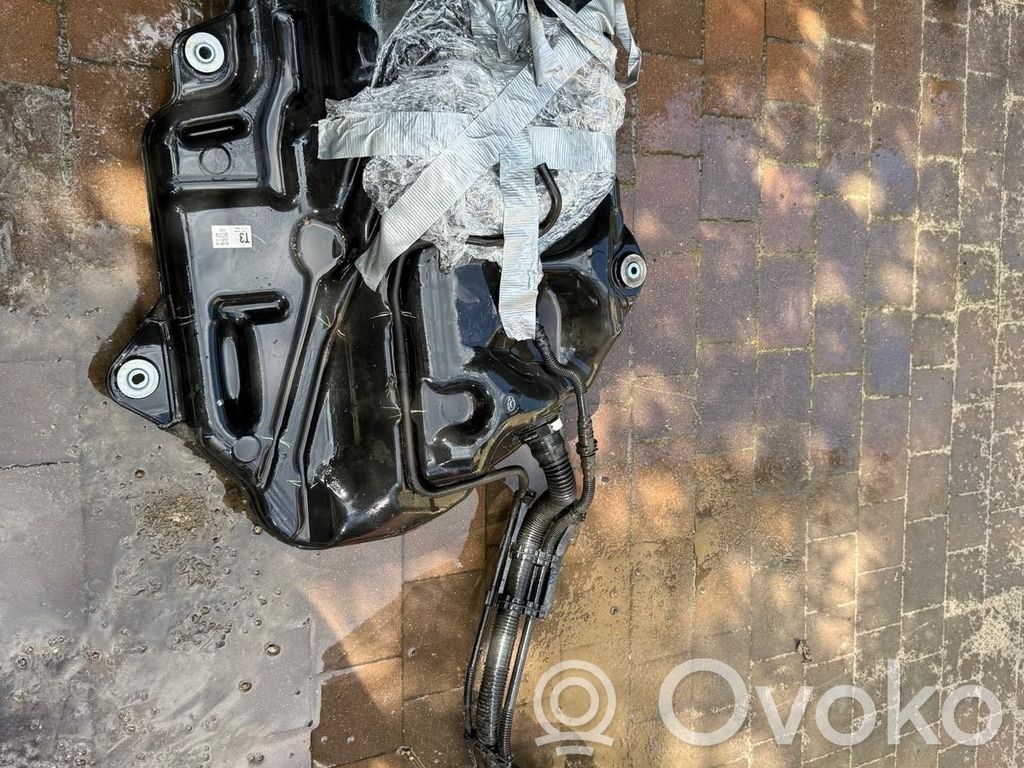 Lexus UX Fuel tank 