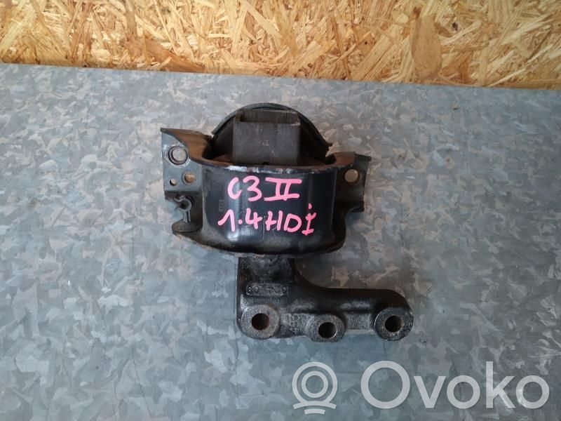 Citroen C3 Engine mount bracket 
