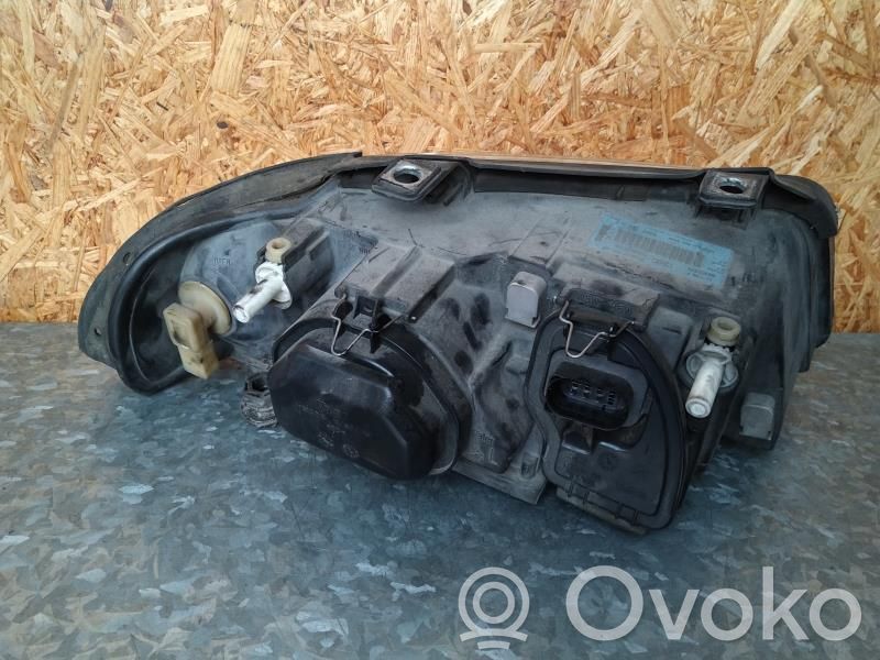 Audi A4 S4 B5 8D Headlight/headlamp 