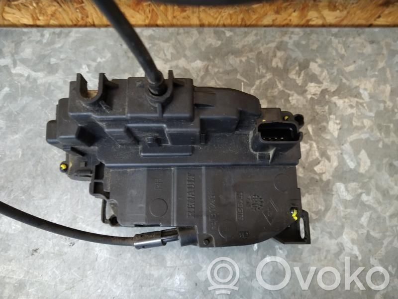 Renault Clio III Etuoven lukko 