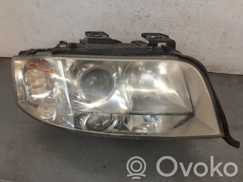 Audi A6 S6 C5 4B Phare frontale 