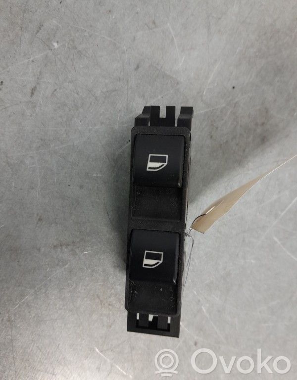 Electric window control switch   61316902179