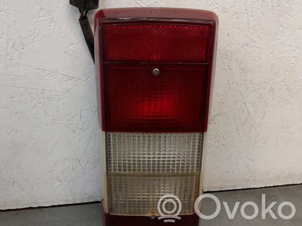 Peugeot J7 Luci posteriori 