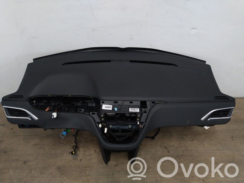 Peugeot 2008 I Panel de instrumentos 