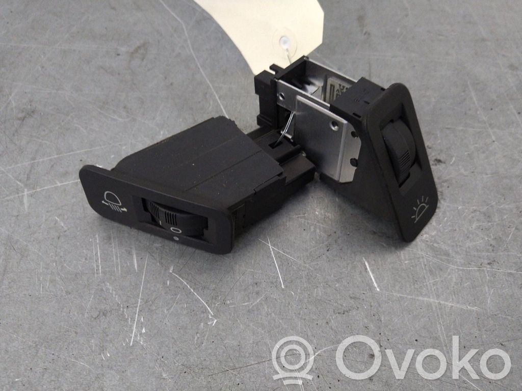 Peugeot 206 CC Headlight level height control switch 
