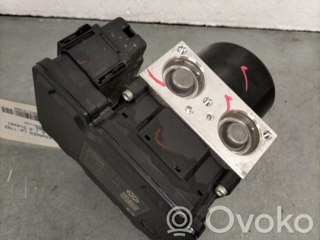 Volkswagen Golf VI ABS-pumppu 