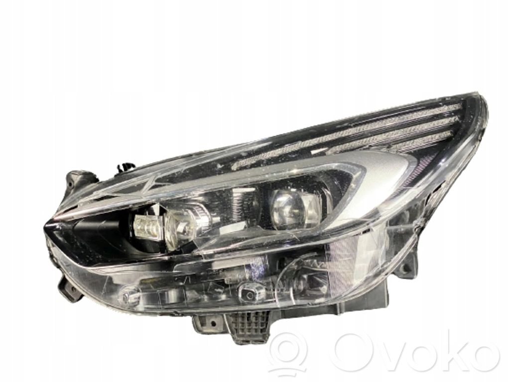 Headlight/headlamp   EM2B13W030CR