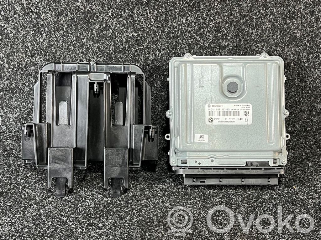 Komputer / Sterownik ECU i komplet kluczy   8579748,0281030983,030392331