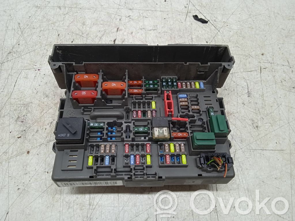 Fuse module   10655710,911944505