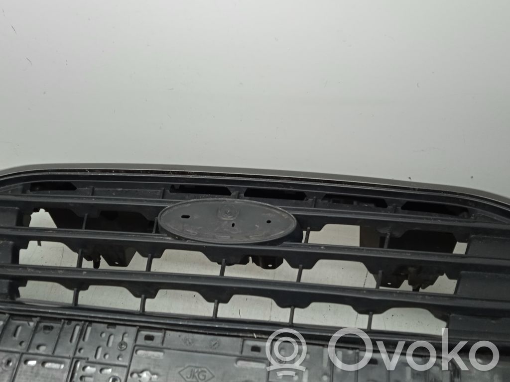 Ford Connect Parachoques delantero 