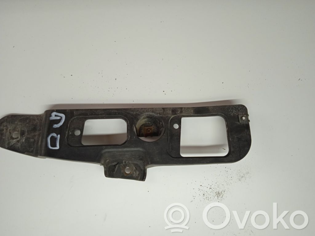 BMW X3 E83 Galinis laikiklis bamperio 