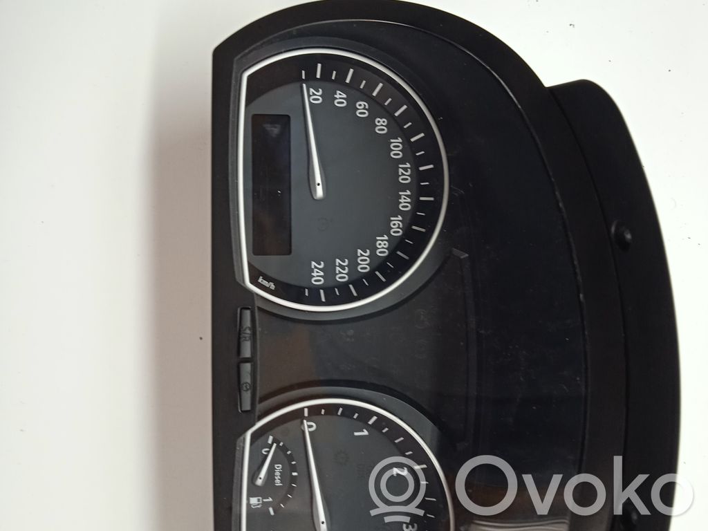 BMW X3 E83 Speedometer (instrument cluster) 