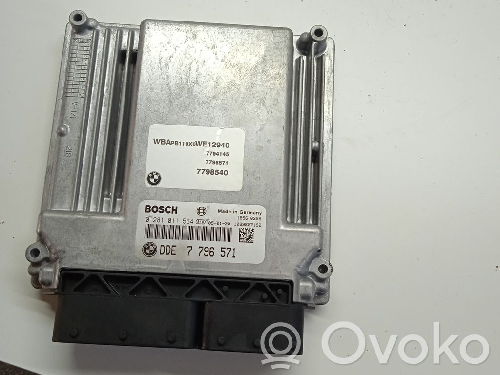 BMW X3 E83 Engine control unit/module 