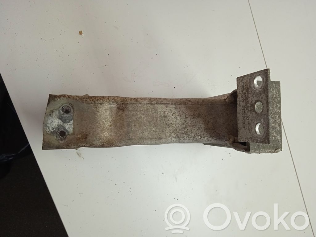 BMW X3 E83 Staffa di rinforzo montaggio del paraurti anteriore 