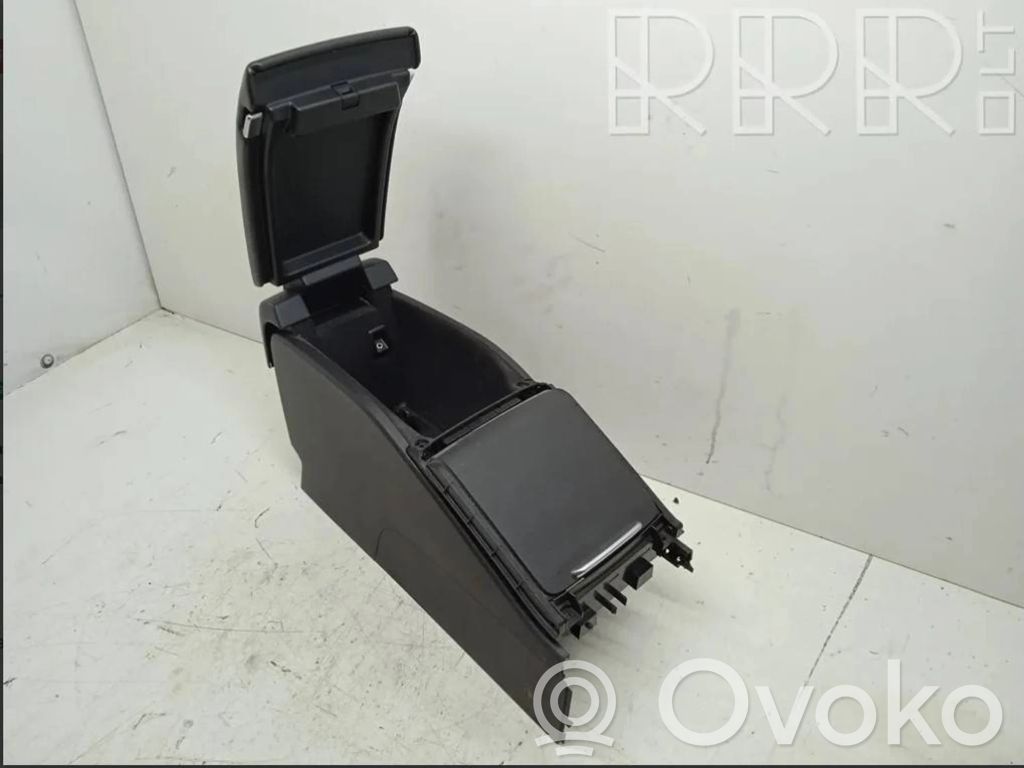 Volvo V70 Reposabrazos 