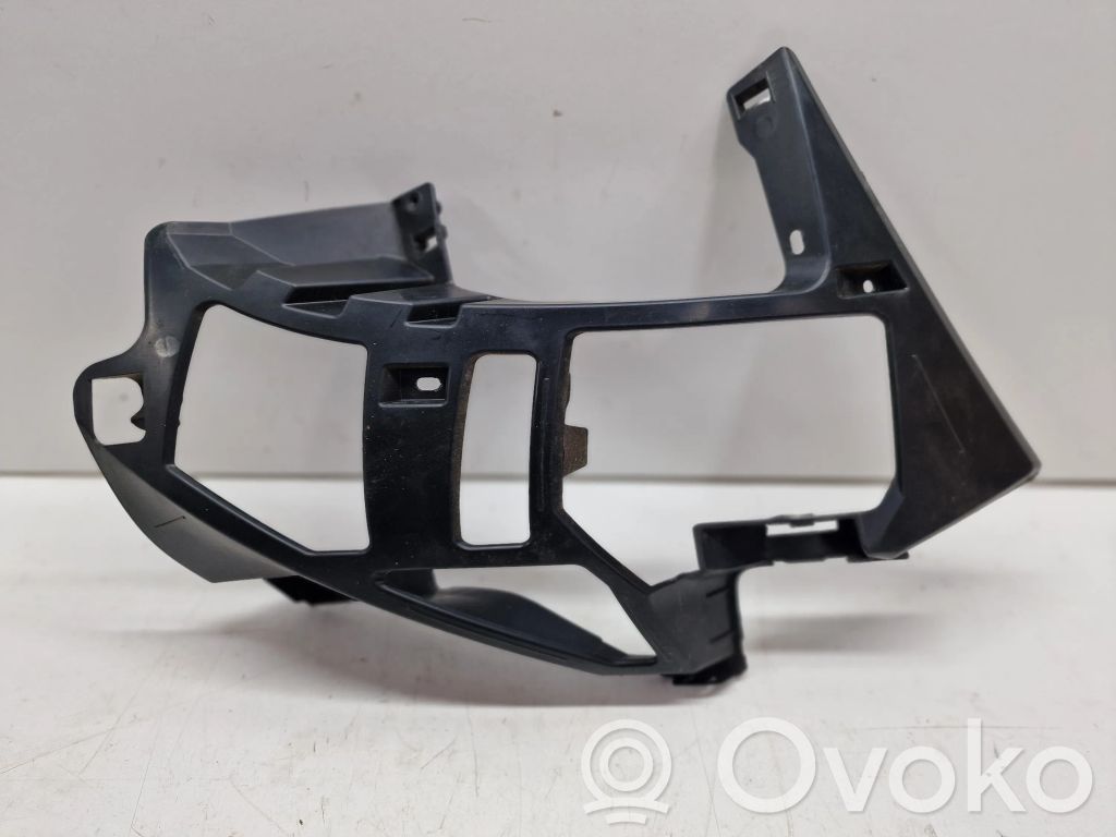 Peugeot 3008 II Soporte del parachoques delantero 