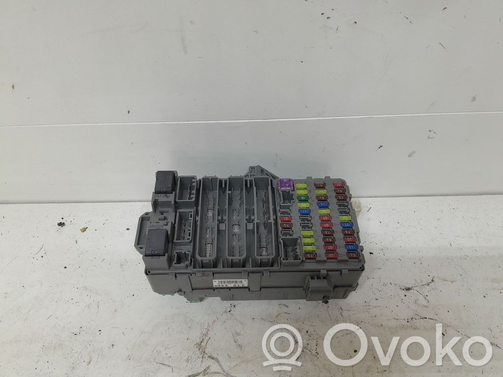 Honda Civic Fuse module 