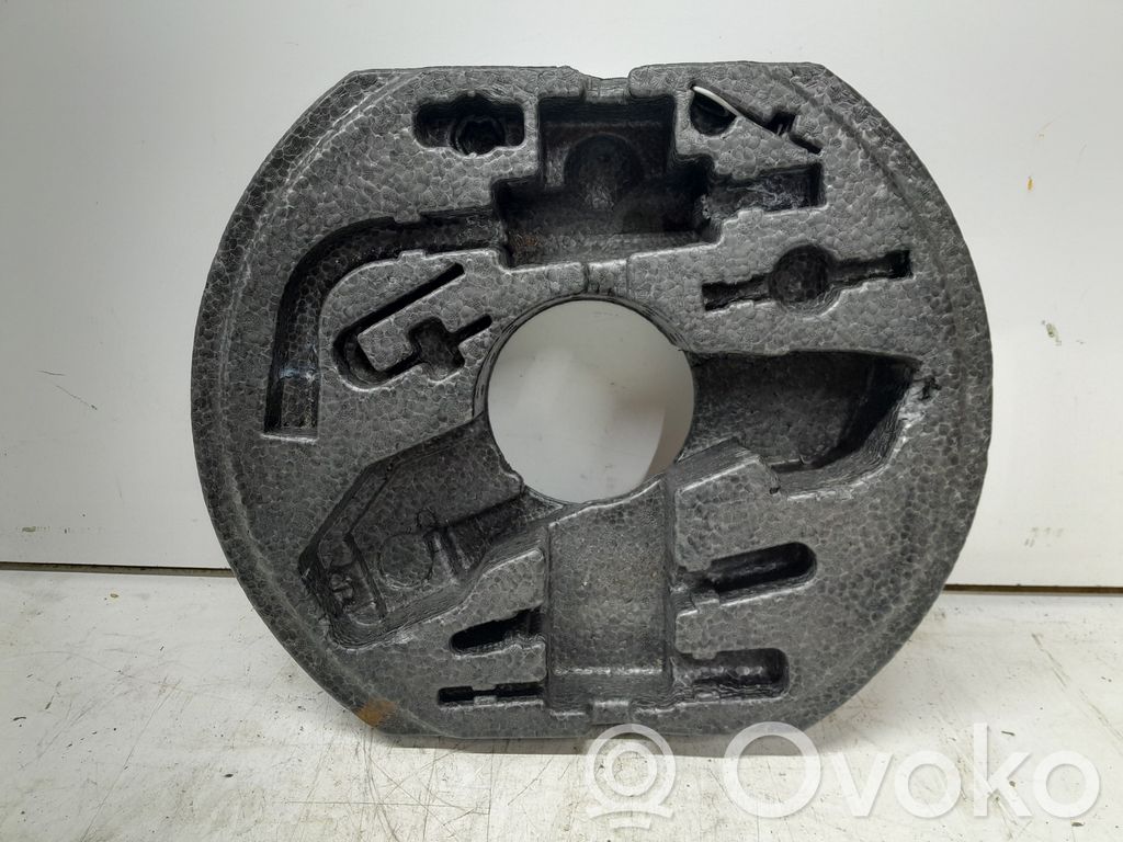 Volkswagen Golf VI Instrumentu kaste 