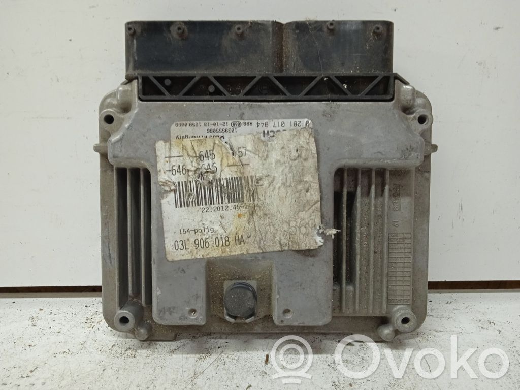 Audi A5 8T 8F Engine control unit/module 